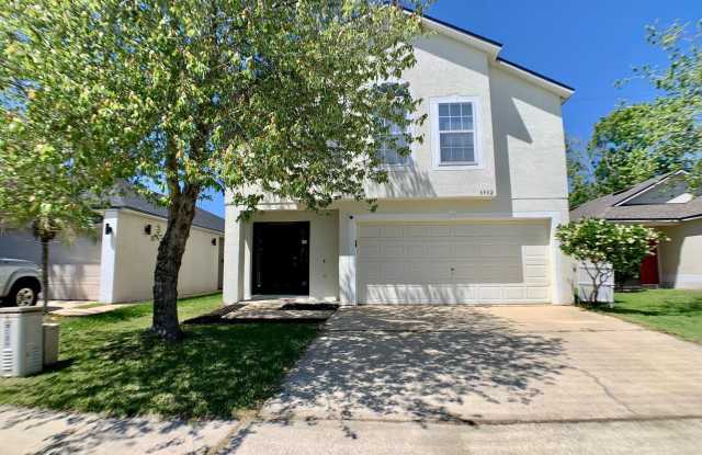 6842 PLAYPARK Trail W Gallery 2