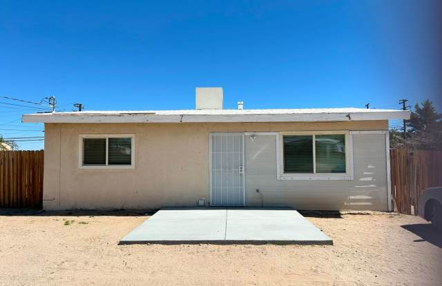 Please contact VAUGHN REALTY to set up an Appointment, (760)-446-6561 photos photos