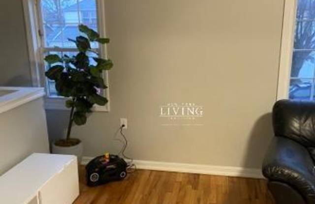 153-15 121st Avenue Gallery 4