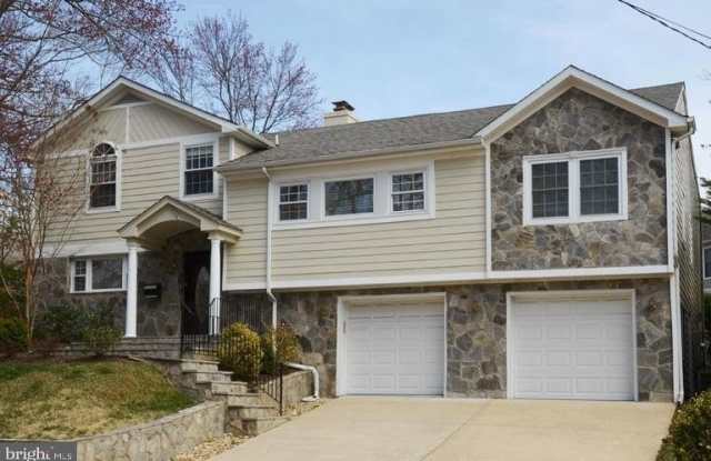 5205 BROOKEWAY Drive photos photos