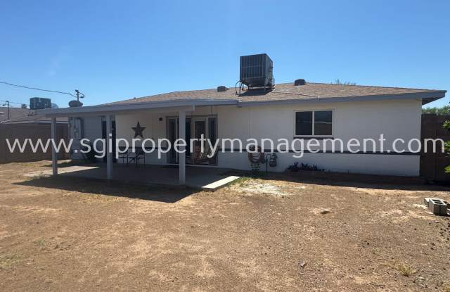 2202 W Palmaire Ave photos photos