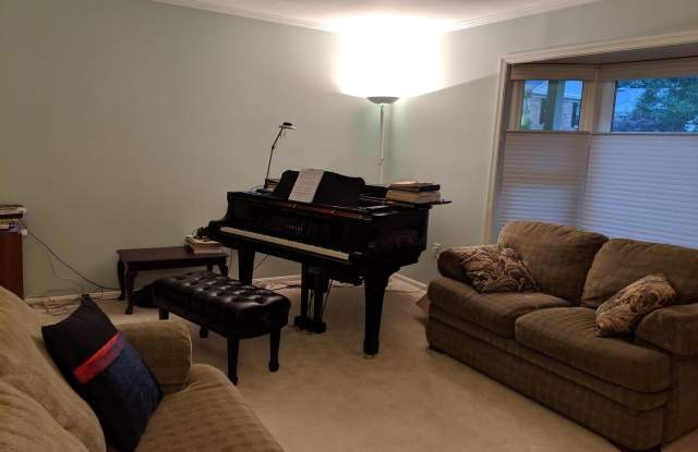 8465 SEVAN Court Gallery 3