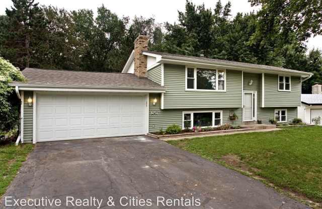 1347 Sigfrid St E Gallery 2