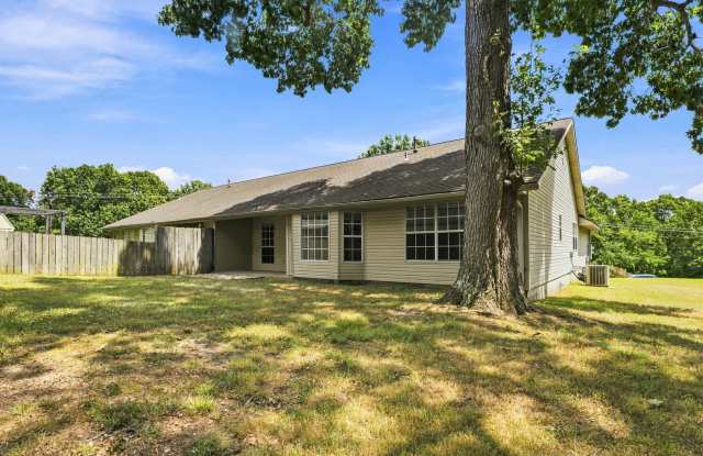 Quiet and Peaceful Duplex Near the Lake! photos photos Quiet and Peaceful Duplex Near the Lake! photos photos