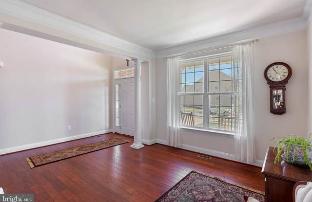 17409 MADRILLON WAY Gallery 3