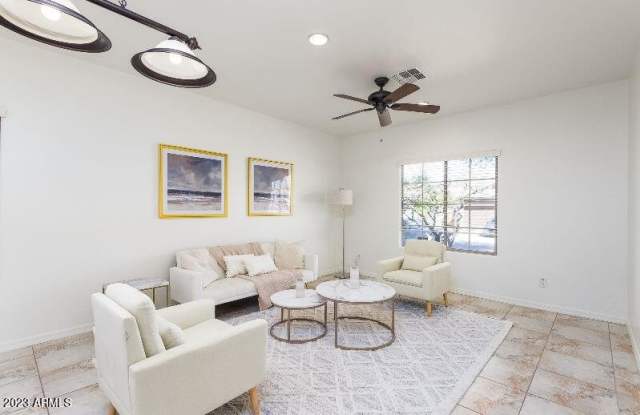 2537 W MARK Lane photos photos