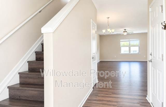 2618 Tummel Lane Gallery 3