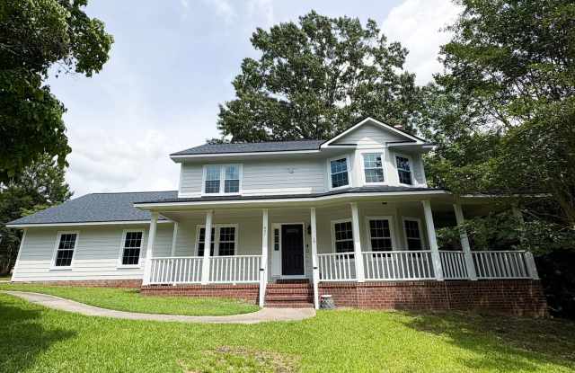 3 Bedroom 2 Bathroom - Small Pets Considered photos photos