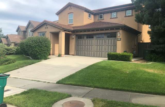 Beautiful 5 Bedroom, 3 Bathroom, 2800 Sqft. El Dordo Hills Home for Lease. photos photos