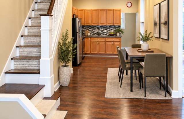 Updated 3-Bedroom End-Unit Townhome with Central Air in Brewerytown Gallery 4