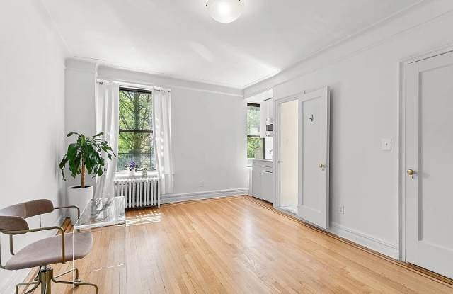 300 8th Ave photos photos