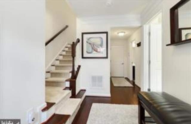 5328 DAVIS POINT LANE Gallery 4