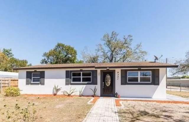 9301 N 16TH STREET - 9301 North 16th Street, Tampa, FL 33612