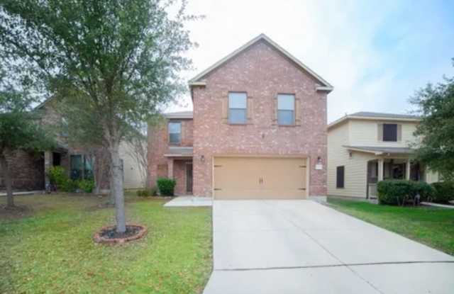 Property For Rent in 10843 Canter Spur San Antonio, TX 78254 photos photos