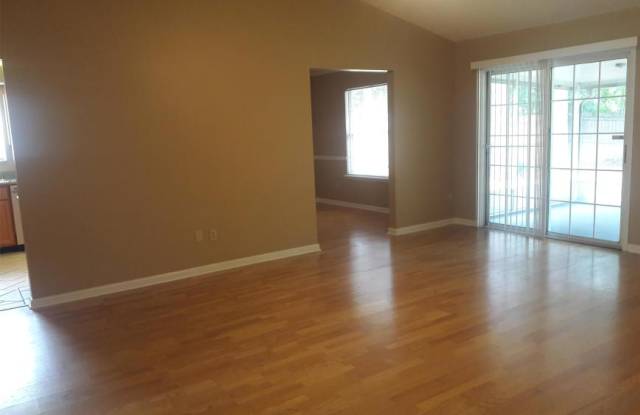 2562 W EIFFEL CIR - 1 photos photos