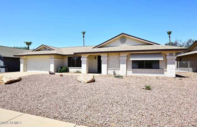 17218 N DESERT GLEN Drive Gallery 2