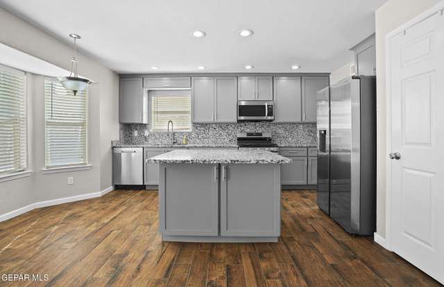 6308 LOMA DE CRISTO Drive Gallery 4