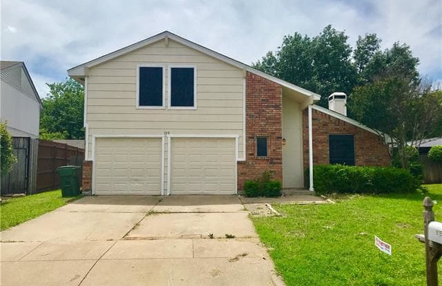 915 Canary Lane - 915 Canary Lane, Mansfield, TX 76063