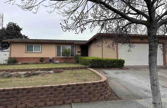 3017 Windsor Dr photos photos