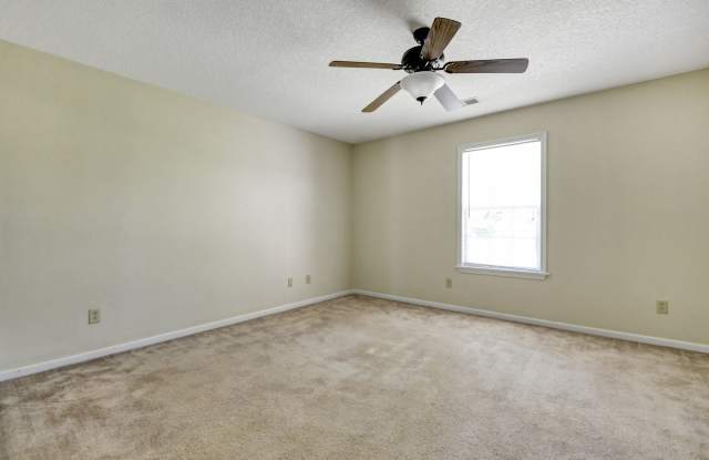 50 Webb Court NE photos photos