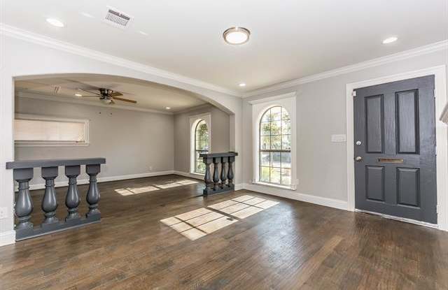 3934 University Drive Gallery 4
