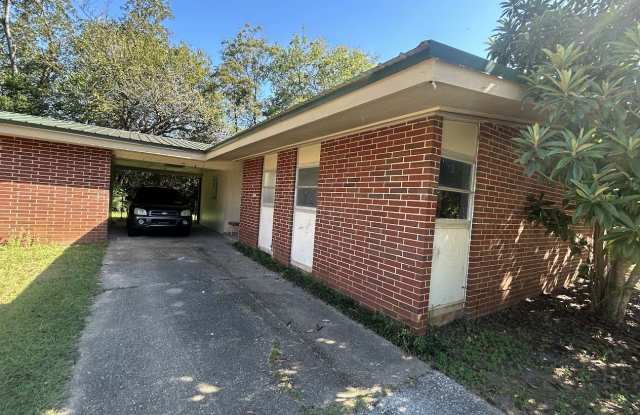 1911 South Riverview Circle - 1 Gallery 1