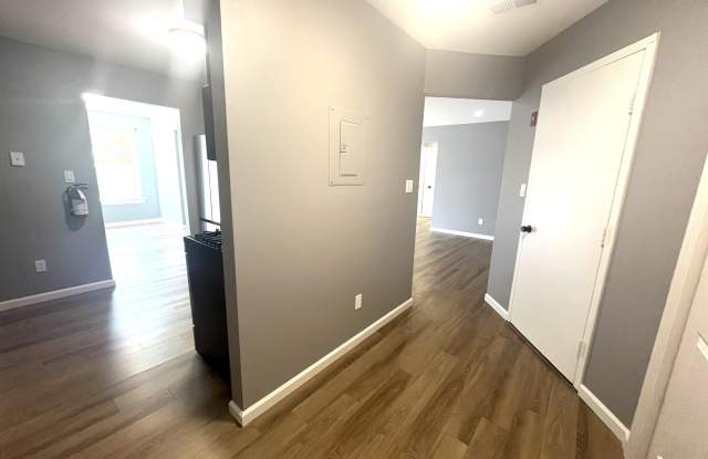 42 Diane Drive Gallery 2