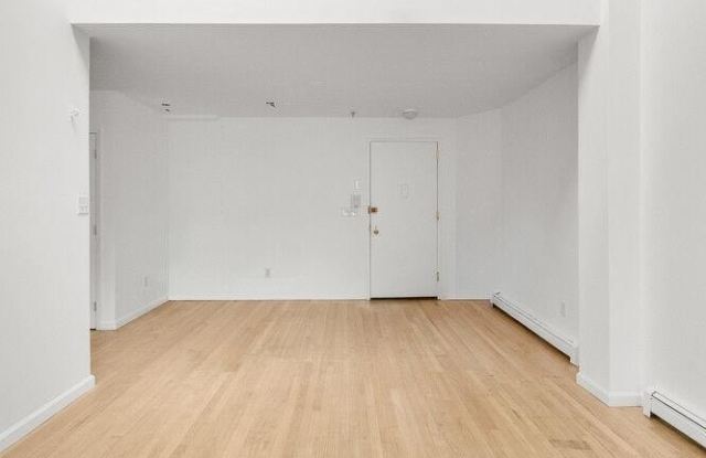 125 BERGEN Street Gallery 2