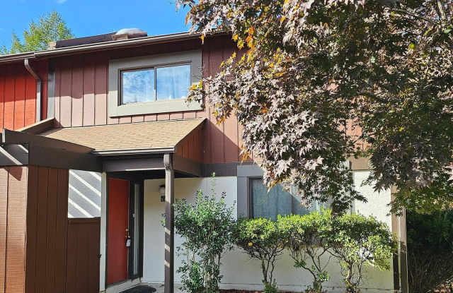 2258 WHEELWRIGHT COURT - 2258 Wheelwright Court, Reston, VA 20191
