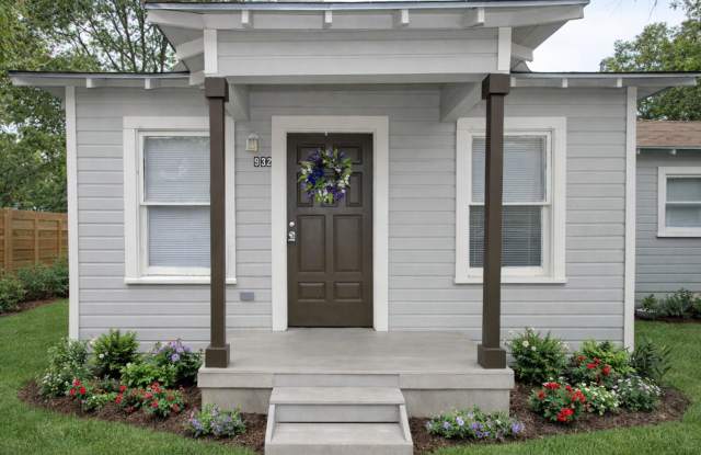 932 Poinsettia photos photos 932 Poinsettia photos photos