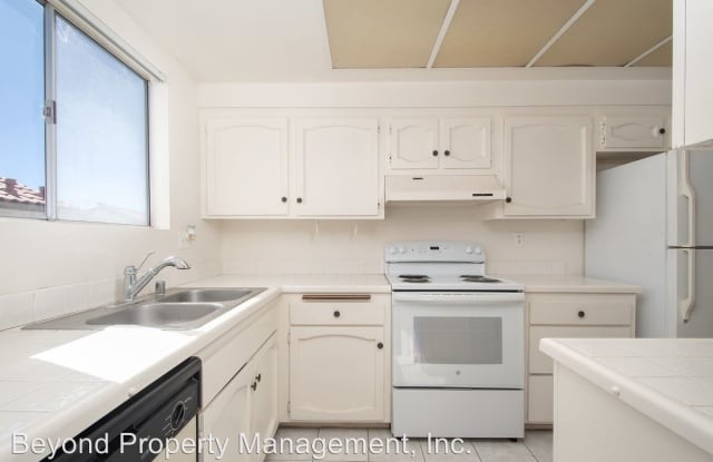 6575 Paseo Del Norte #B - 6575 Paseo Del Norte, Carlsbad, CA 92011