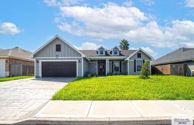 811 17TH ST. photos photos