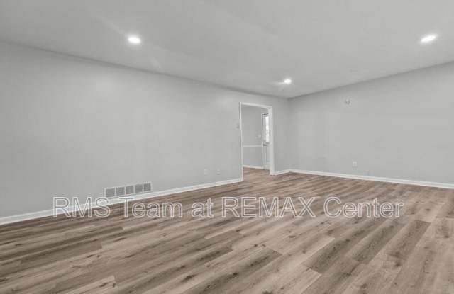 1834 Dogwood Ct Gallery 3