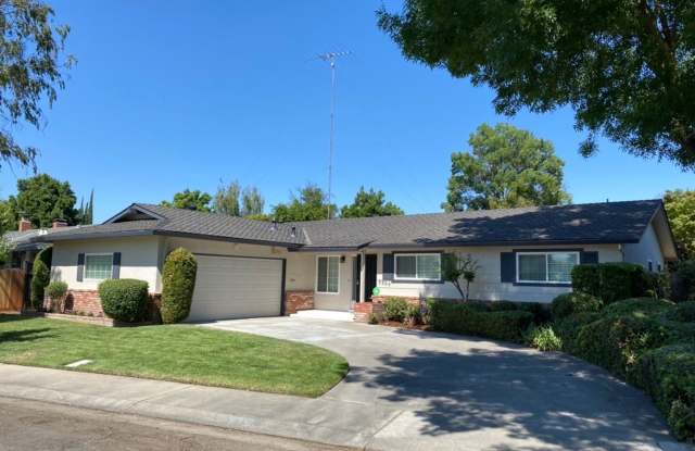 3304 Alta Way - 3304 Alta Way, Modesto, CA 95350