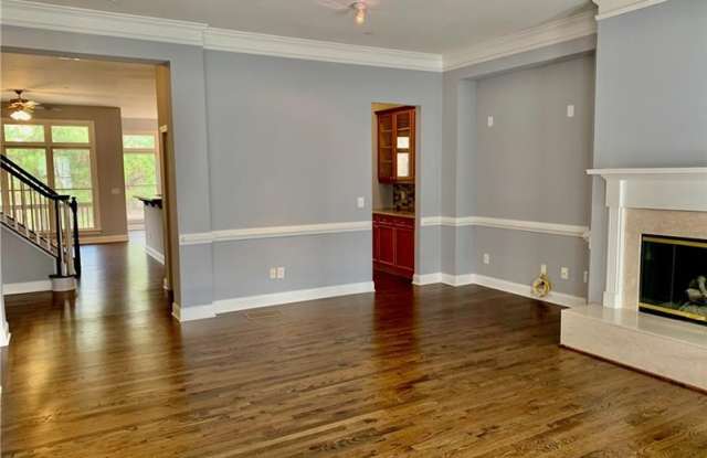 1287 Creekside Place SE Gallery 2