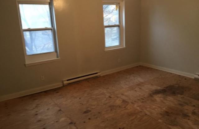 800 N Broadway St Apt 2 Gallery 4