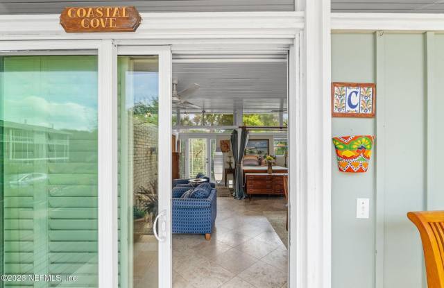 2337 SEMINOLE Road Gallery 4