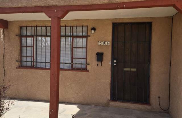 205 Madison Street NE - 205 Madison Street Northeast, Albuquerque, NM 87108 205 Madison Street NE - 205 Madison Street Northeast, Albuquerque, NM 87108