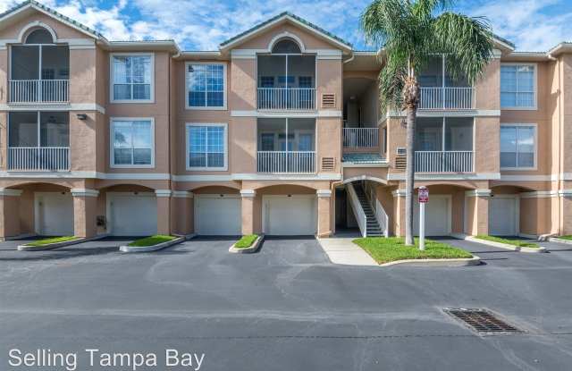 3207 Bay Club Cir - 3207 Bay Club Circle, Tampa, FL 33607