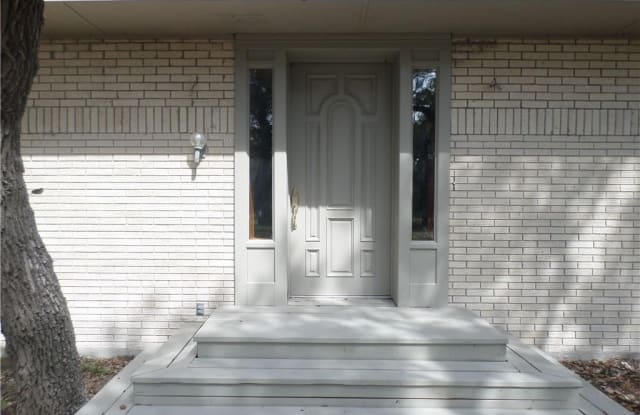 2245 8th St - 2245 8th Street, Ingleside, TX 78362