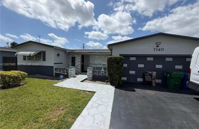 7140 Grandview Blvd photos photos