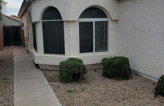 4411 E Glenhaven Drive - 4411 East Glenhaven Drive, Phoenix, AZ 85048