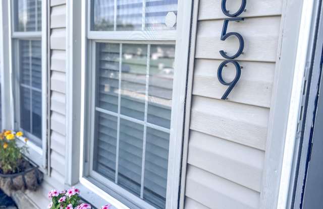 1659 York Drive Northwest photos photos