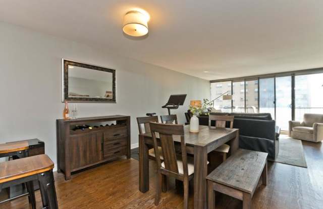 3150 N Sheridan photos photos