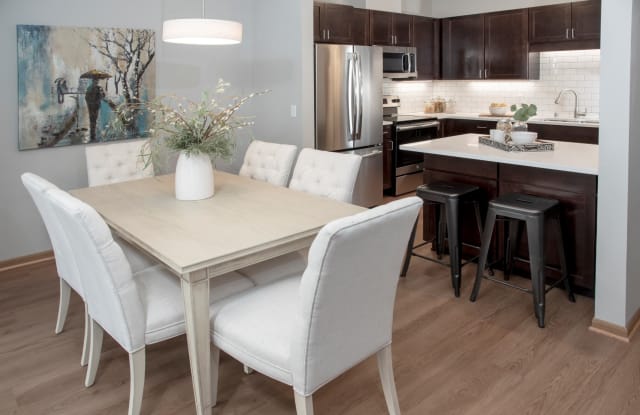 Cedar Pointe Townhomes Gallery 2