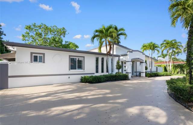 5725 SW 56th St photos photos
