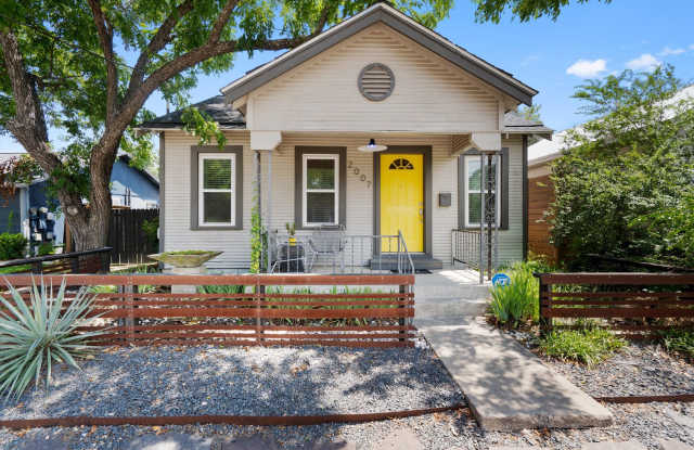 East Austin Oasis Available for Rent photos photos