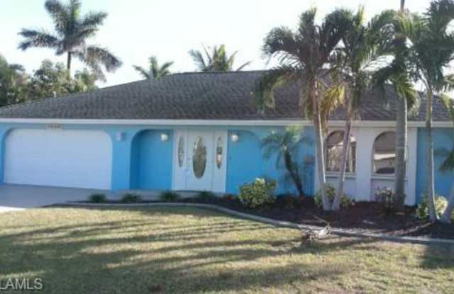 12320 Moon Shell DR - 12320 Moon Shell Drive, Matlacha Isles-Matlacha Shores, FL 33991