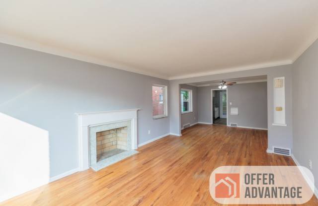 20361 Lakeshore Boulevard - 20361 Gallery 2