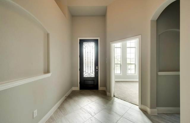484 Oak Hills Lane Gallery 2